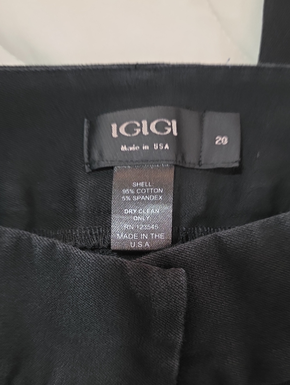Igigi  - 20 Classic Black Dressy Capri